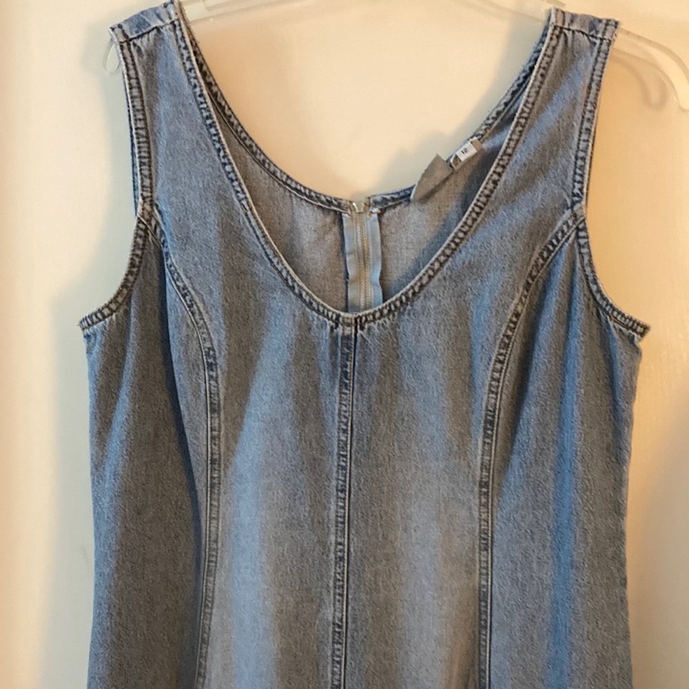Flattering Jeanology Sleeveless Maxi dress with a Mermaid Skirt.
